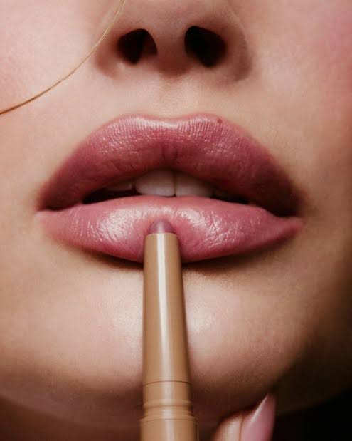 Rhode Lip Liner | Creamy Long-Lasting Lip Pencil for Defined Lips