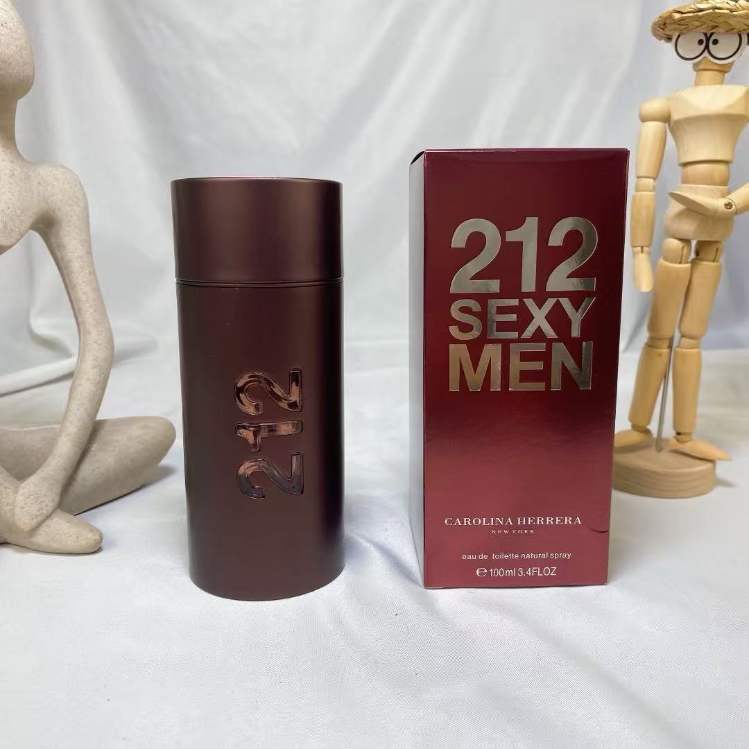 212 VIP Men Eau de Toilette 100 mL